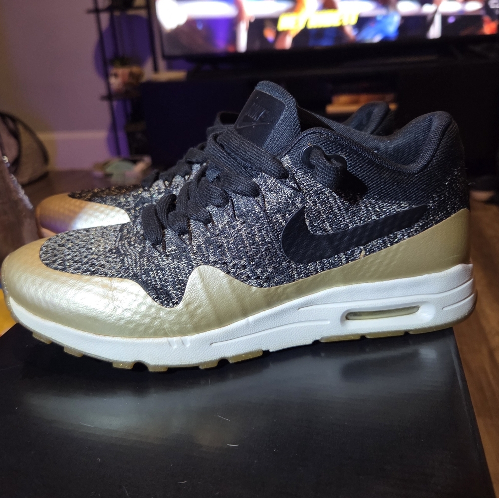 Wmns Air Max 1 Ultra 2.0 Flyknit Metallic (Rare!)